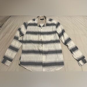 Aeropostale Men's Casual Gray and White Striped Shirt